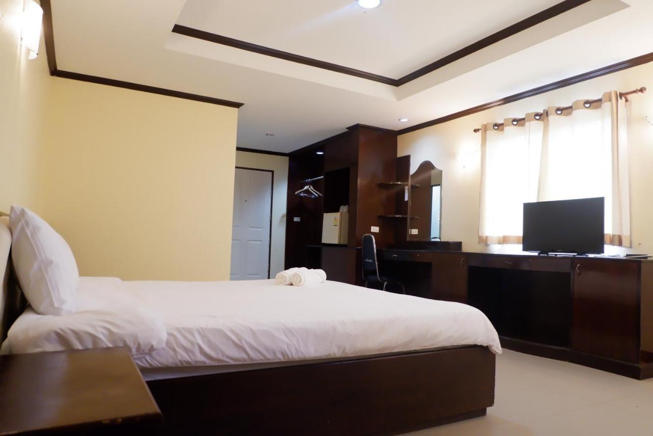 Auychai Grand Hotel Lang Suan 외부 사진