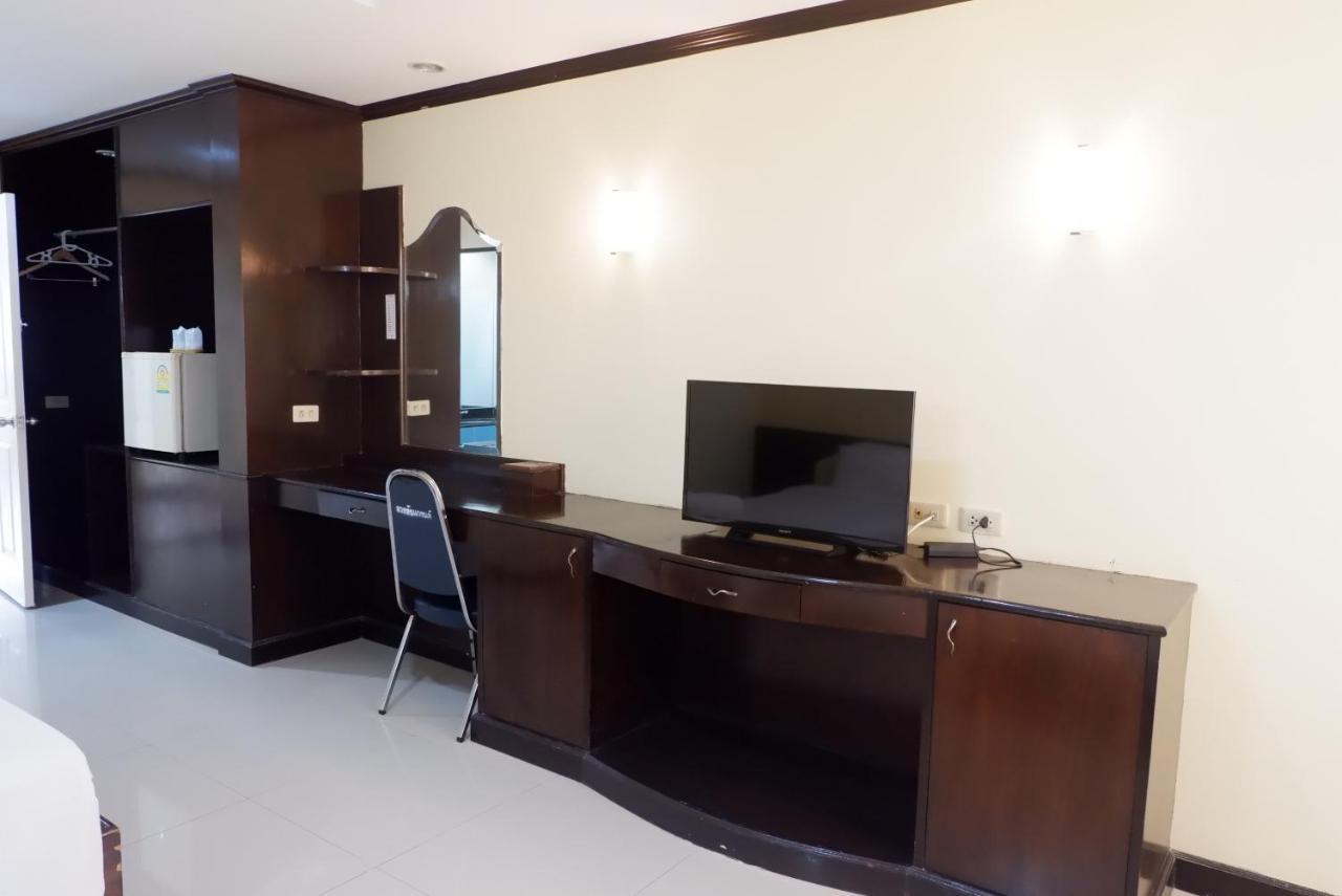 Auychai Grand Hotel Lang Suan 외부 사진