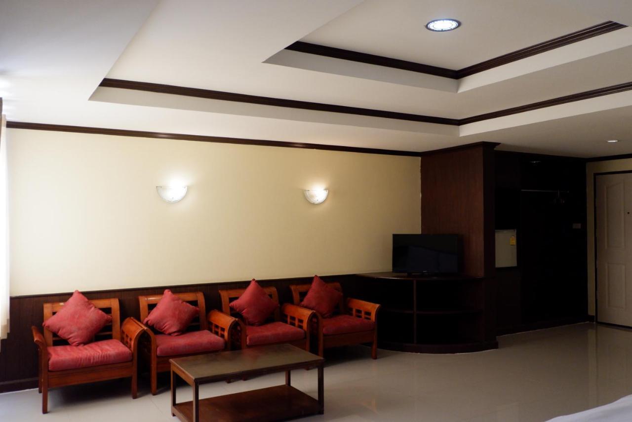 Auychai Grand Hotel Lang Suan 외부 사진